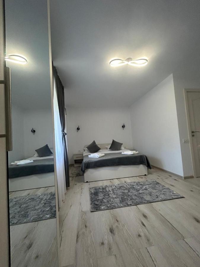 Casa Dani&Moni Hotel Moeciu De Sus Buitenkant foto